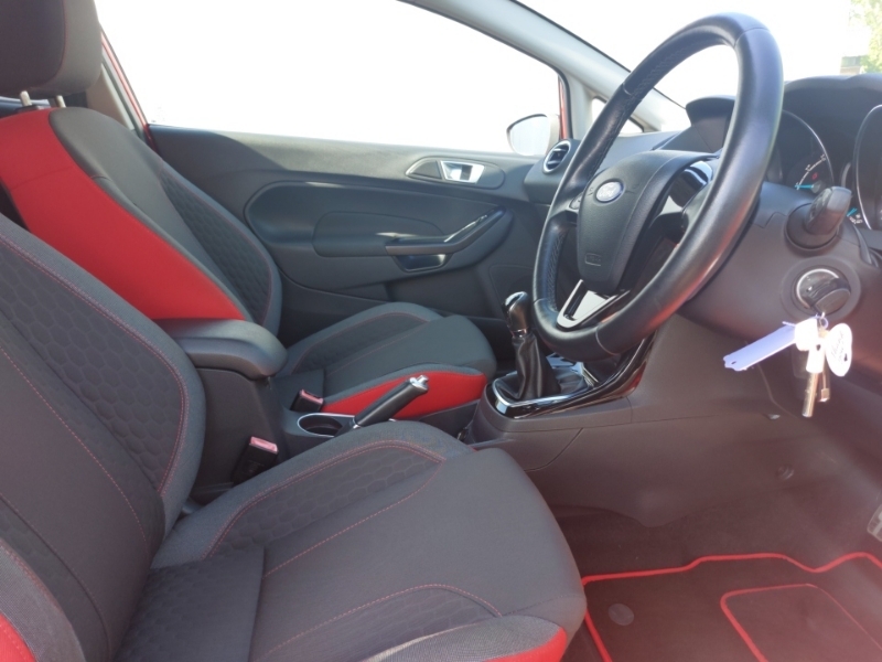 Ford Fiesta 1.0 Ecoboost 140 Zetec S FG16WDA Red #6