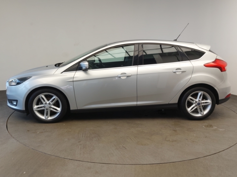 Ford Focus Focus Titanium Tdci White #4
