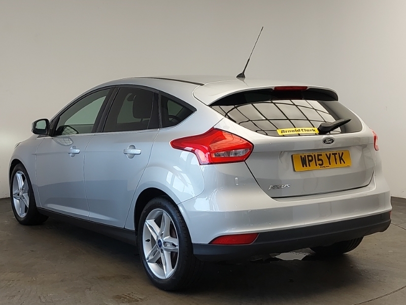 Ford Focus Focus Titanium Tdci White #2