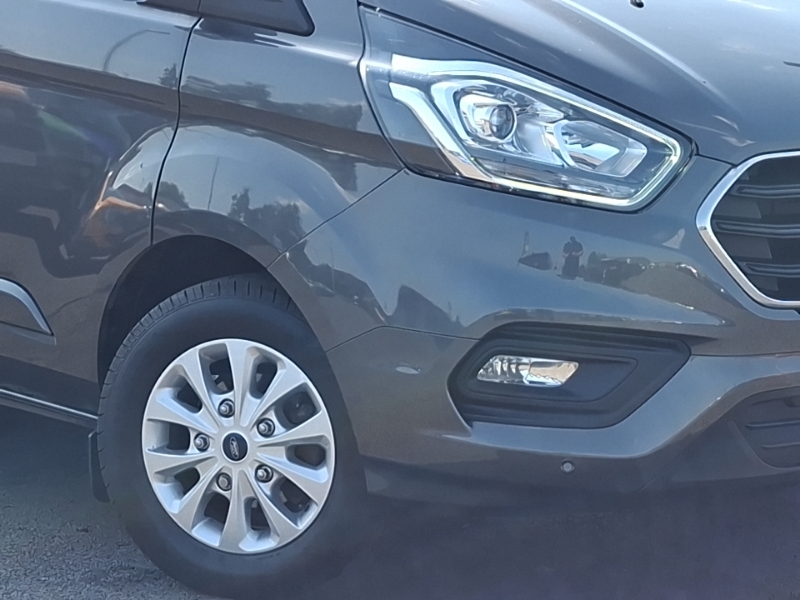 Ford Transit Custom 2L Limited White #20