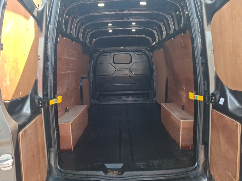 Ford Transit Custom 2L Limited White #18