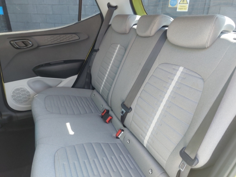 Hyundai I10 1.2 79 Premium Nav Green #6