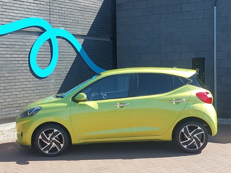 Hyundai I10 1.2 79 Premium Nav Green #4
