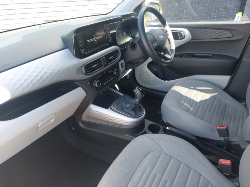 Hyundai I10 1.2 79 Premium Nav Green #5