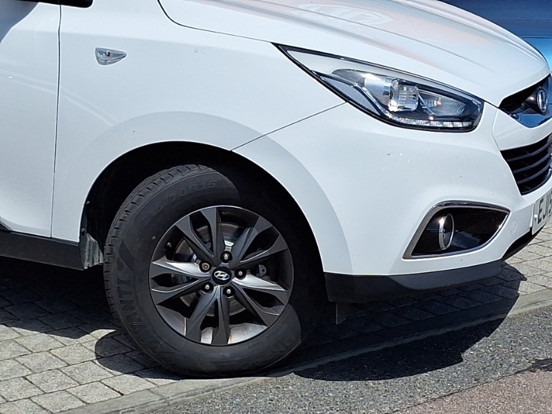 Hyundai Ix35 1.7 Se Nav Crdi White #20