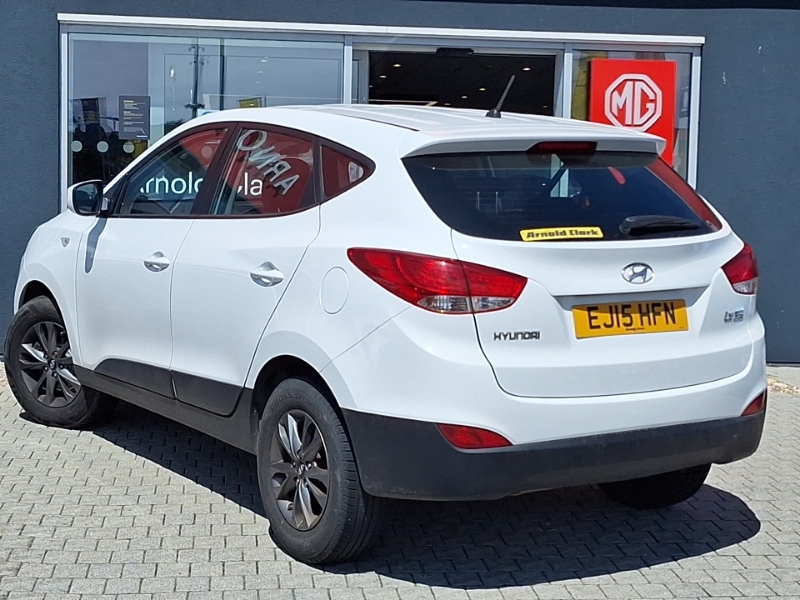 Hyundai Ix35 1.6 Gdi S 2Wd White #2