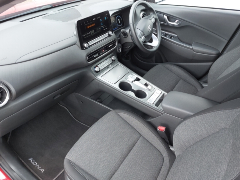Hyundai Kona 150Kw Premium 64Kwh Red #5