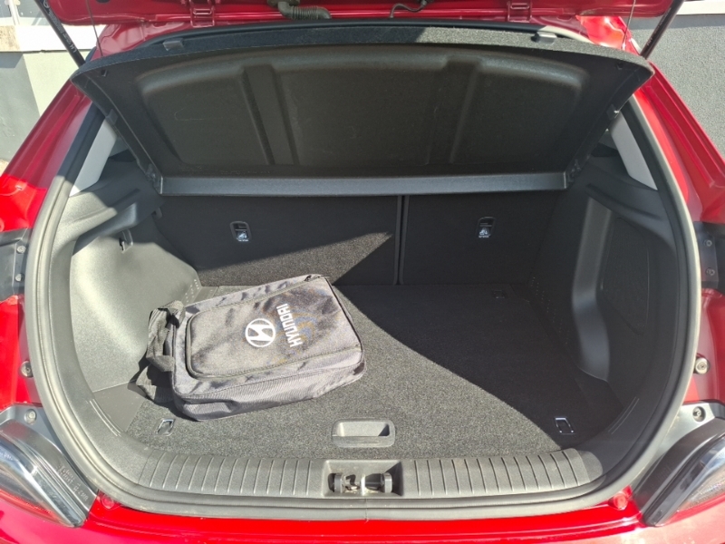 Hyundai Kona Hatchback Red #18