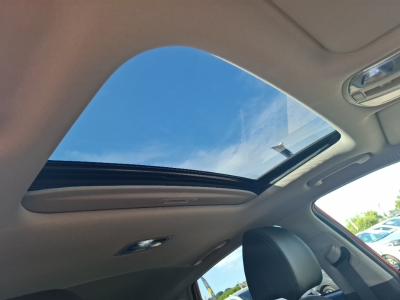 Hyundai Kona Hatchback Red #17