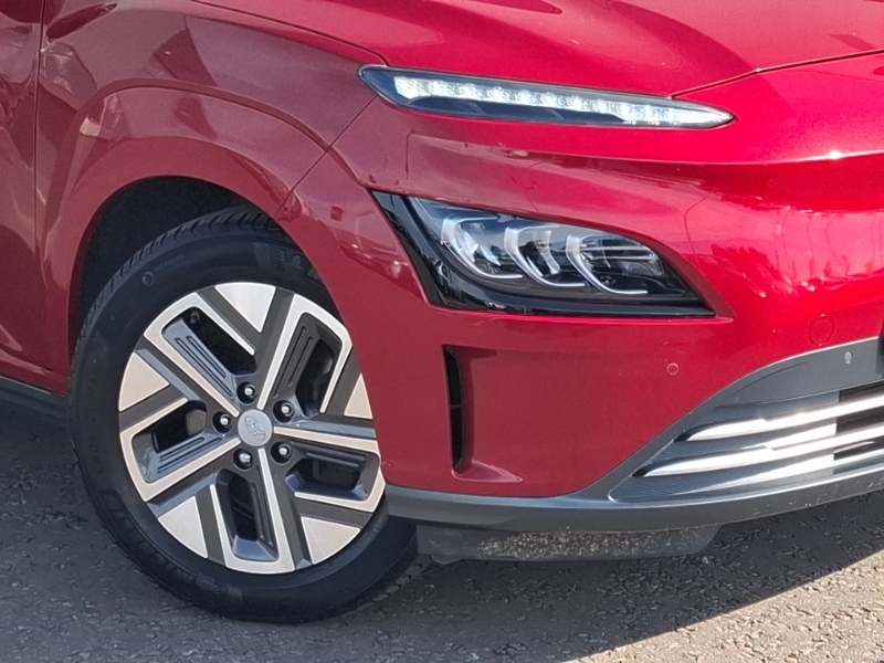 Hyundai Kona Hatchback Red #19