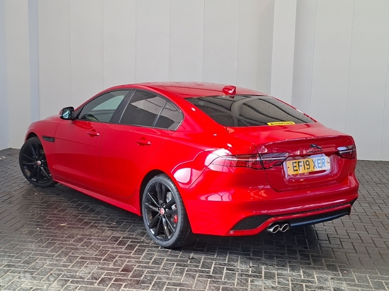 Jaguar XE 2.0D R-dynamic S Red #2