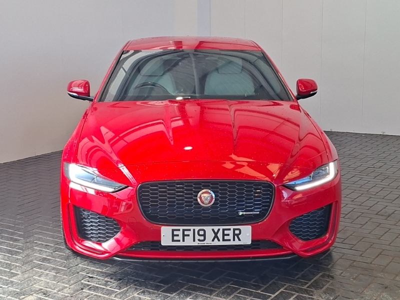 Jaguar XE R-dynamic S Red #14