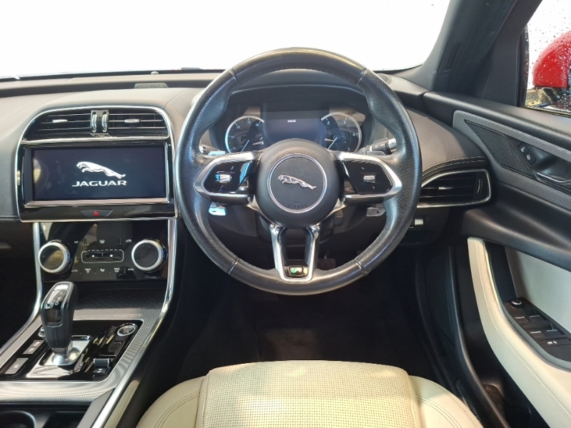 Jaguar XE R-dynamic S Red #8