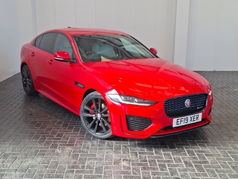 Jaguar XE 2.0D R-dynamic S Red