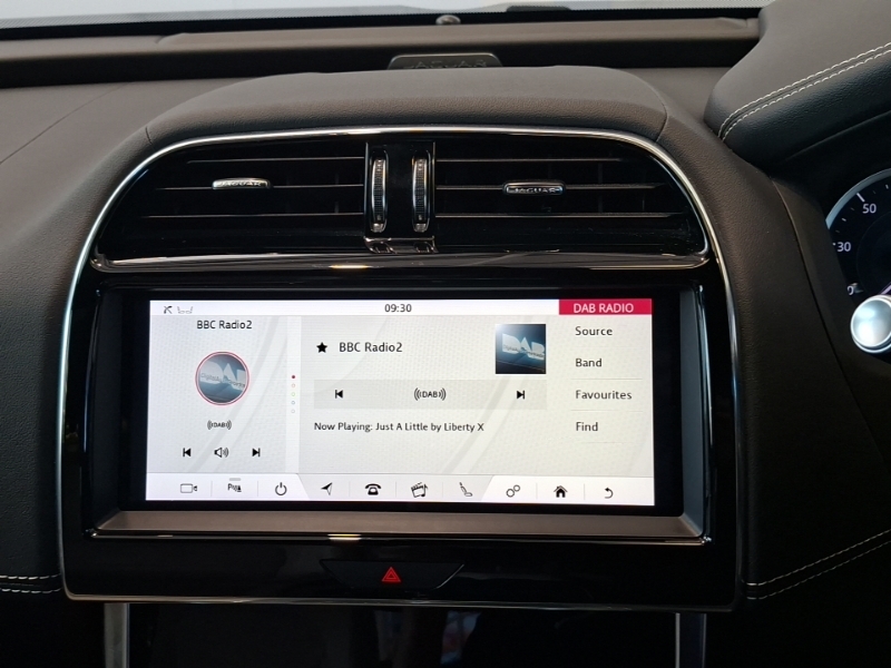 Jaguar XE R-dynamic S Red #11