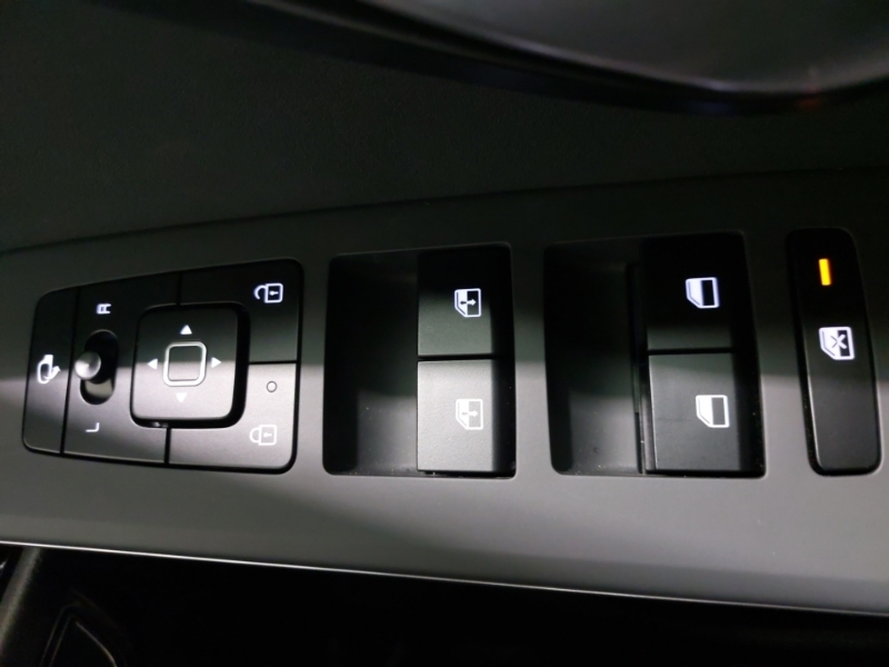 Kia Niro 4 Hev S-a White #16