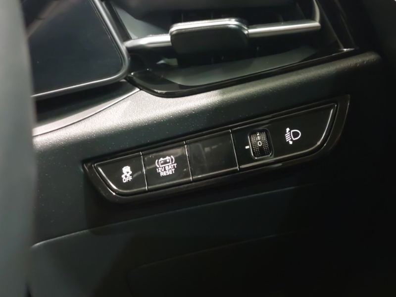 Kia Niro 4 Hev S-a White #15