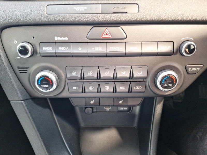 Kia Sportage 1 White #17