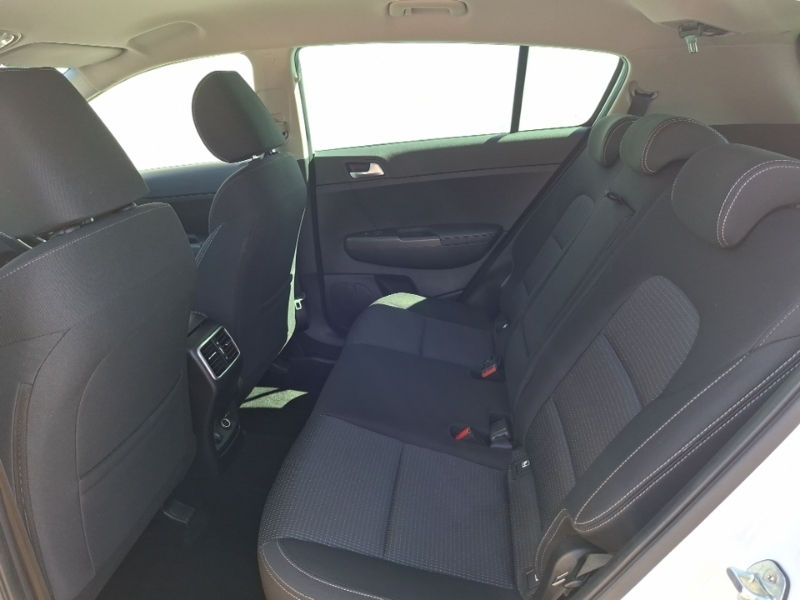 Kia Sportage 1.6 Crdi 48V Isg 2 White #6