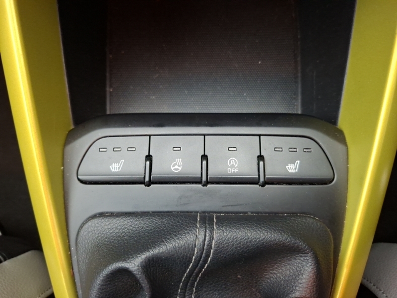 Kia Stonic First Edition Silver #16