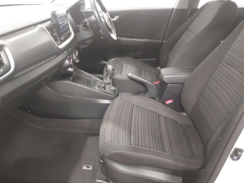 Kia Stonic 1.0T Gdi 99 2 White #5