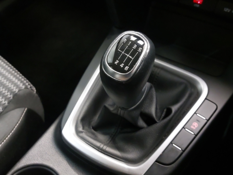 Kia Xceed 4 Phev Black #15