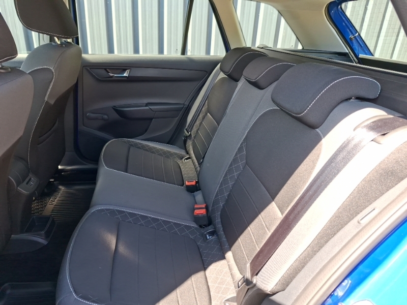 Skoda Fabia 1.0 Tsi Se L Blue #6