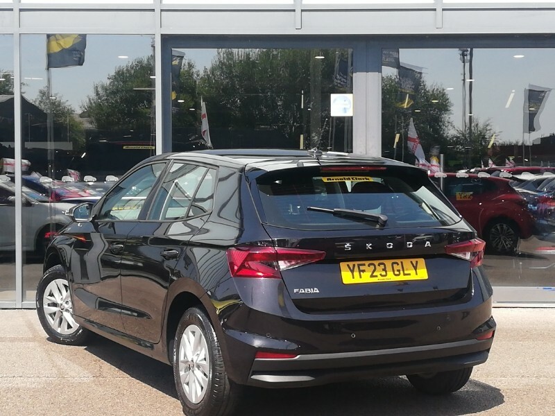 Skoda Fabia 1.0 Tsi 110 Se Comfort Black #2