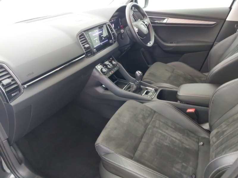Skoda Karoq 1.0 Tsi 116 Se L GD24WKG Black #5