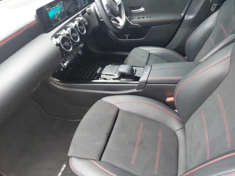Mercedes-Benz A Class Hatchback Black #5