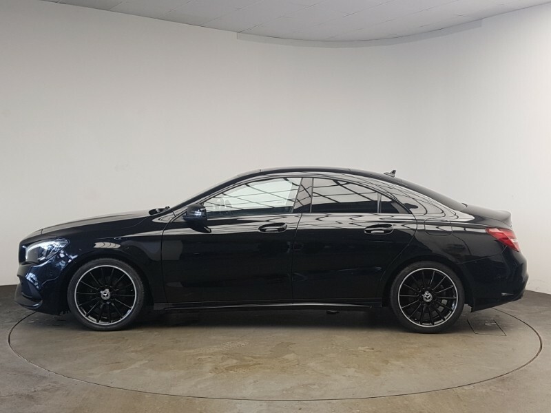 Mercedes-Benz CLA Class Cla 200 Amg Line Night Edition Plus Black #4