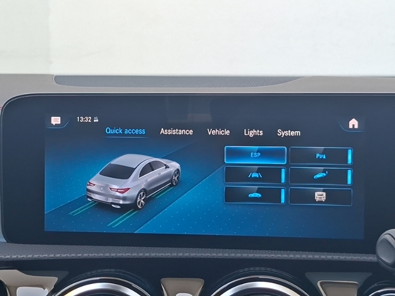 Mercedes-Benz CLA Class Cla 180 Amg Line Executive Coupe Black #15
