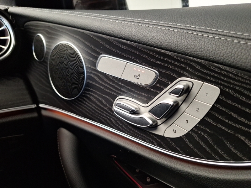 Mercedes-Benz E Class 2.0L E 220 D Red #16