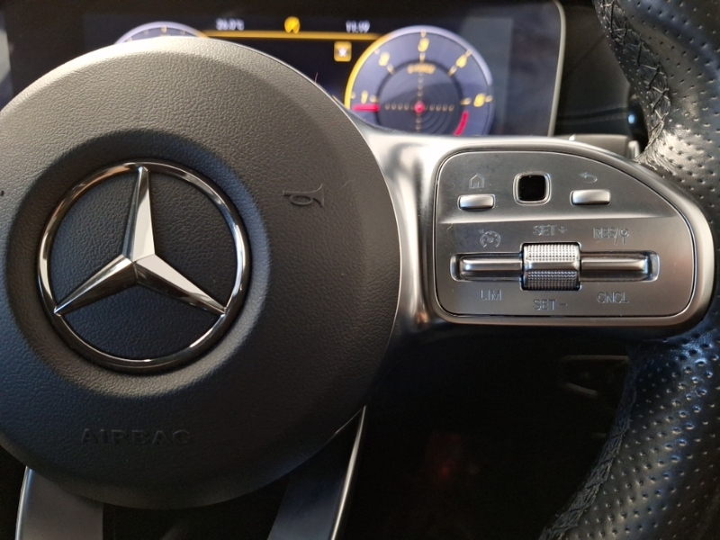 Mercedes-Benz E Class 2.0L E 220 D Red #12
