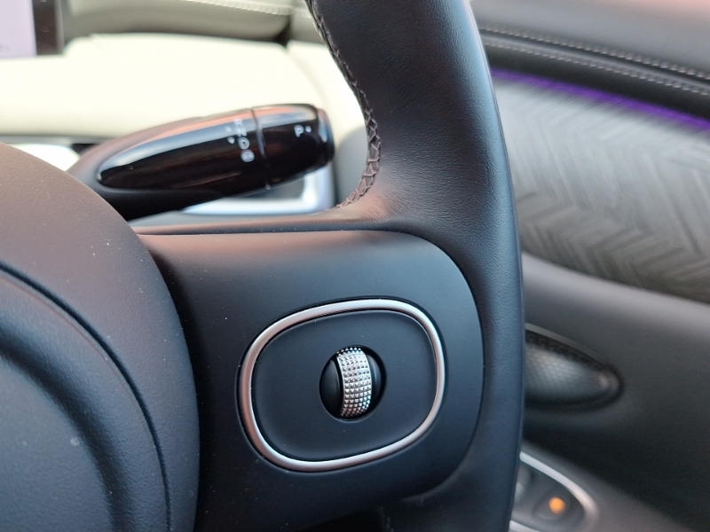 MG IM6 100Kwh Launch Edition 4Wd Black #12