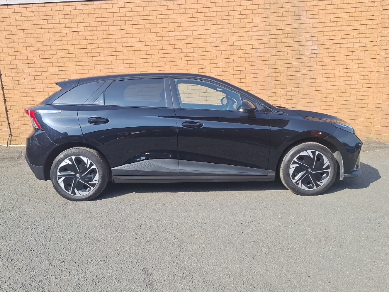 MG MG4 150Kw Trophy Ev Long Range 64Kwh Black #4