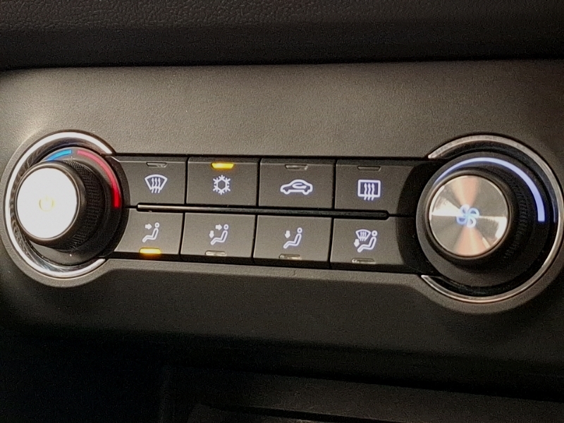 MG ZS Exclusive Red #15