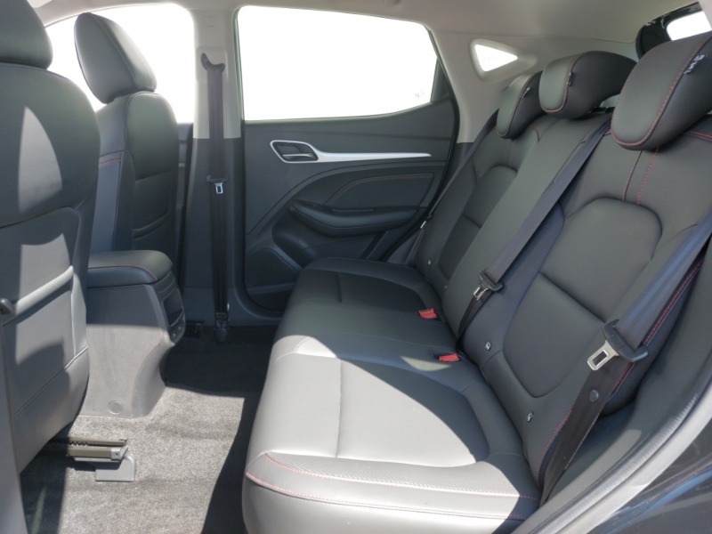 MG ZS 1.5 Vti-tech Exclusive Black #6