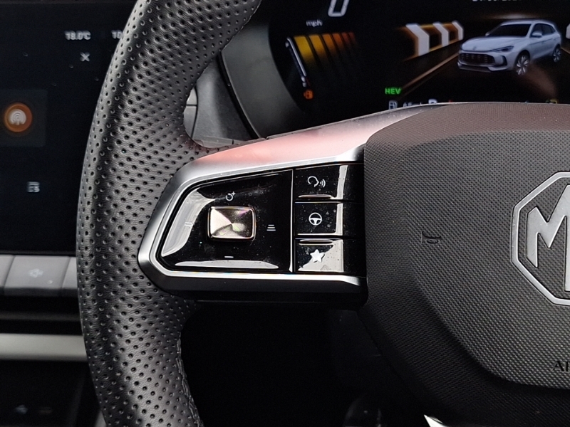 MG ZS 1.5 Hybrid Trophy Black #12