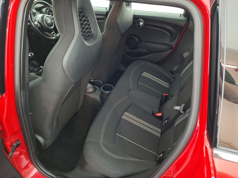 Mini Hatch 1.5 Cooper II Red #6