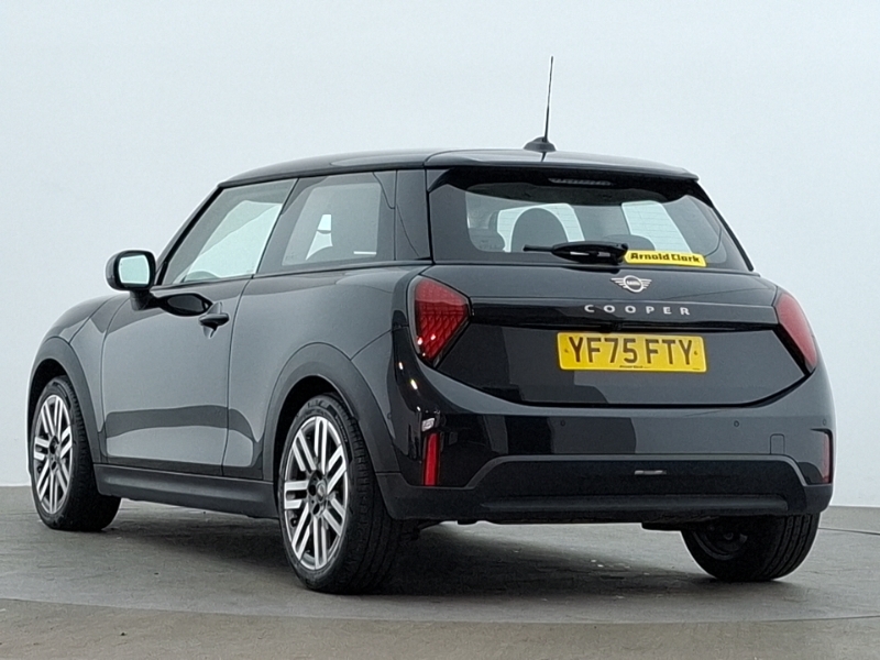 Mini Hatch 1.5 C Classic Black #2