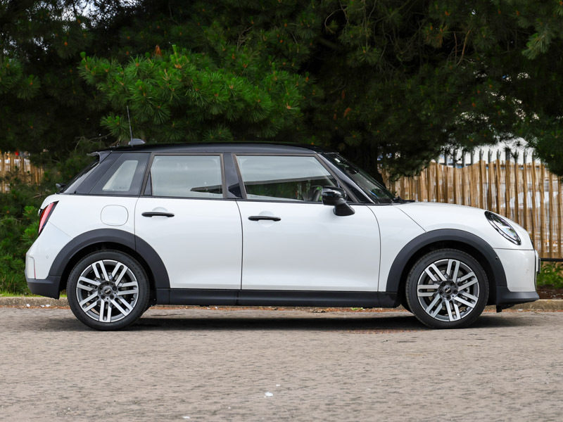 Mini Hatch 1.5 C Classic White #3