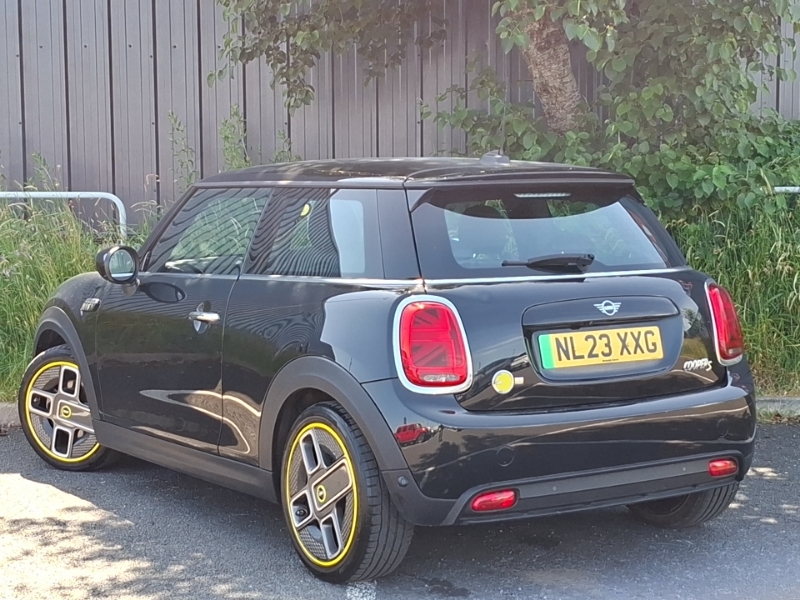 Mini Hatch 135Kw Cooper S Level 2 33Kwh Black #2