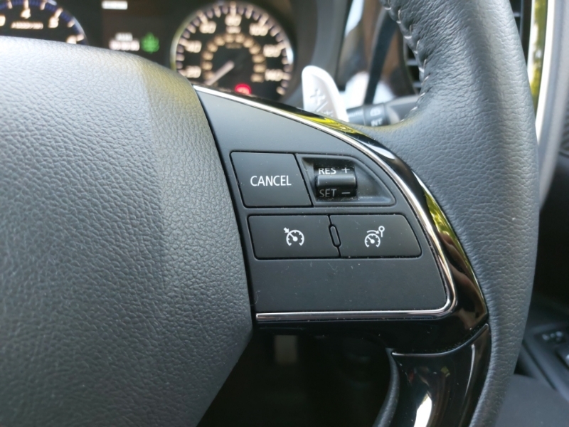 Mitsubishi Outlander 2.4 Phev Dynamic Red #13
