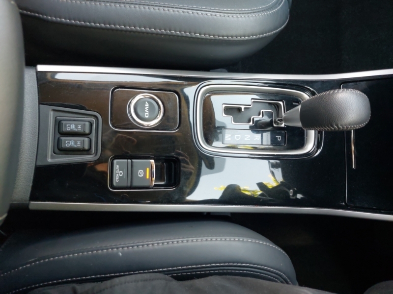 Mitsubishi Outlander 2.4 Phev Dynamic Red #17
