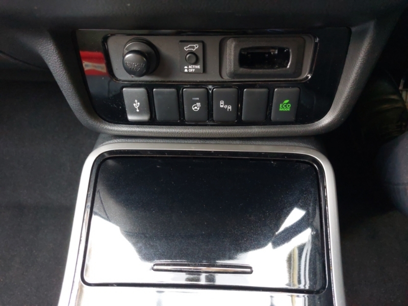Mitsubishi Outlander 2.4 Phev Dynamic Red #15