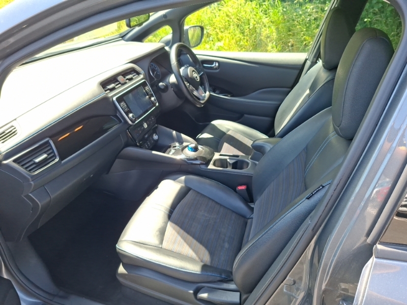 Nissan Leaf 110Kw N-connecta 39Kwh Grey #5