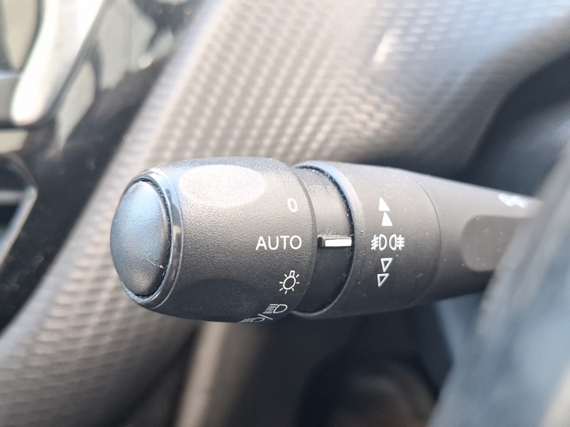 Peugeot 2008 Active Black #15