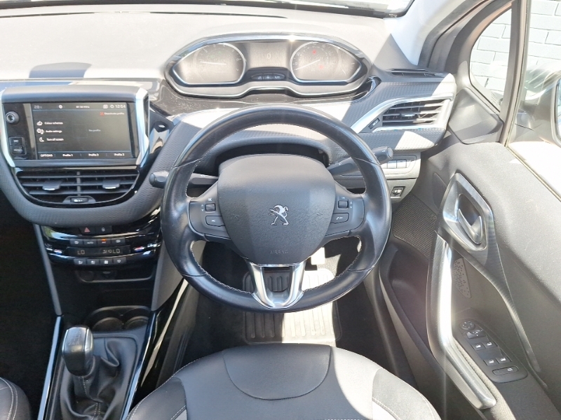 Peugeot 2008 Active Black #8