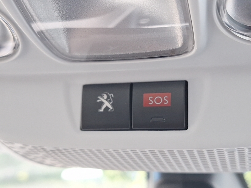 Peugeot 2008 Active Black #17